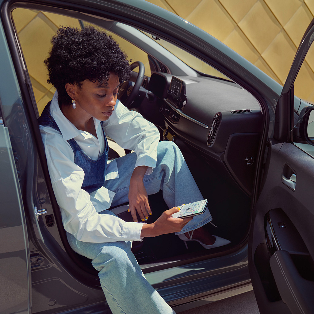 Kia Picanto mit Model.